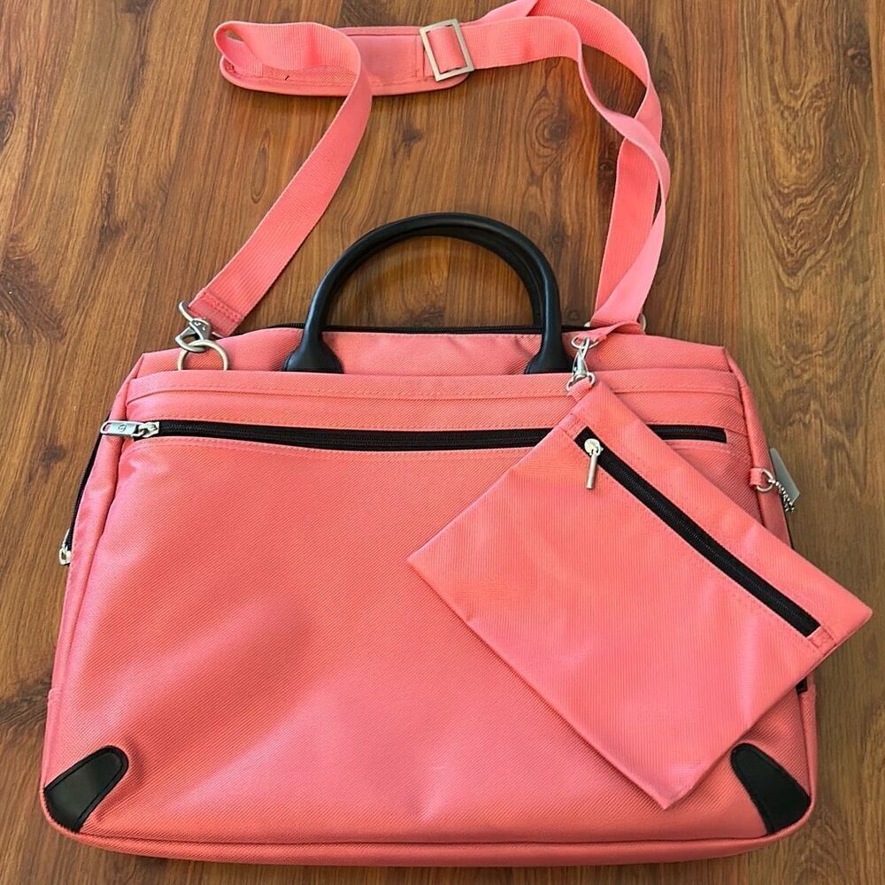 Sumdex she rules pink and black laptop padded bag case with bonus pouch